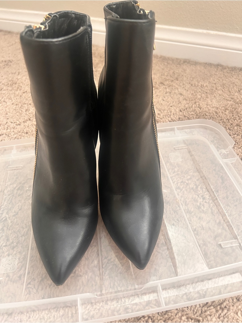 Nicole Miller Black Pointed Toe Ankle Booties with Side Zipper